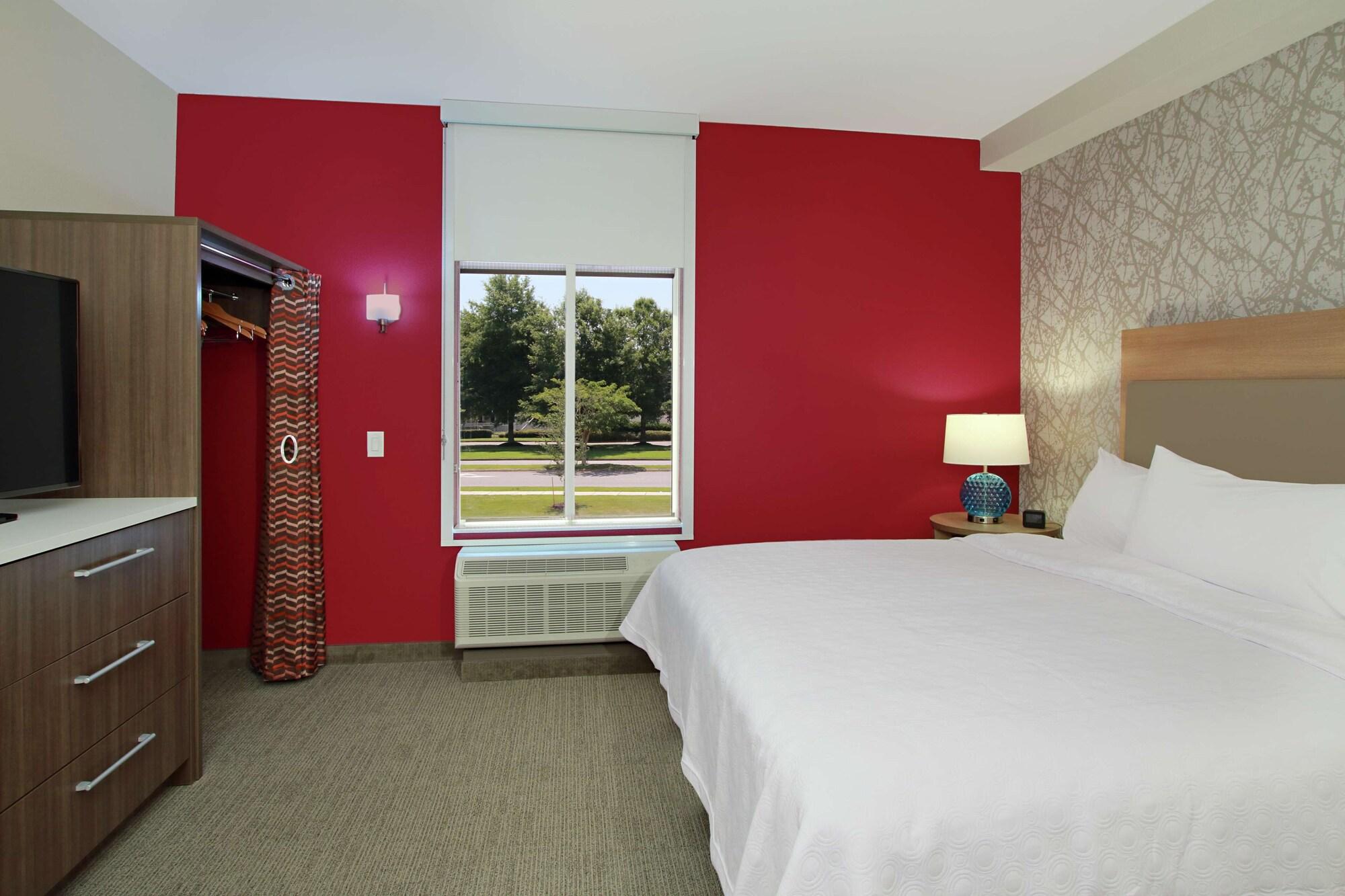 Home2 Suites By Hilton Mobile International Airport Hotel 3*